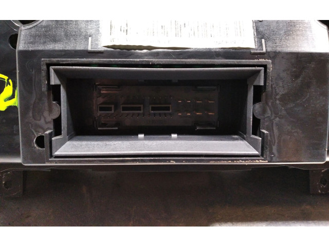 Přístrojová deska Volkswagen Passat Alltrack 2008 3C0920871E