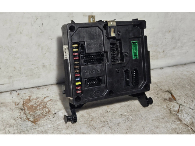   Pojistková skříňka 7M3962258F, YM2114B205BB   Volkswagen Sharan 2000