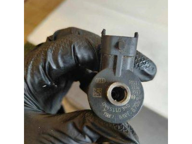 Vstřikovač 0445110340 Citroen C3 Picasso pro naftový motor 1.6