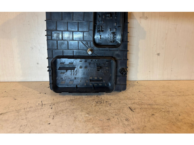 Pojistková skříňka 1K0937124P Skoda Octavia Mk2 (1Z) 2006