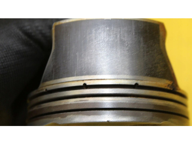 Поршень с шатуном Mercedes-Benz GLE (W166 - C292)