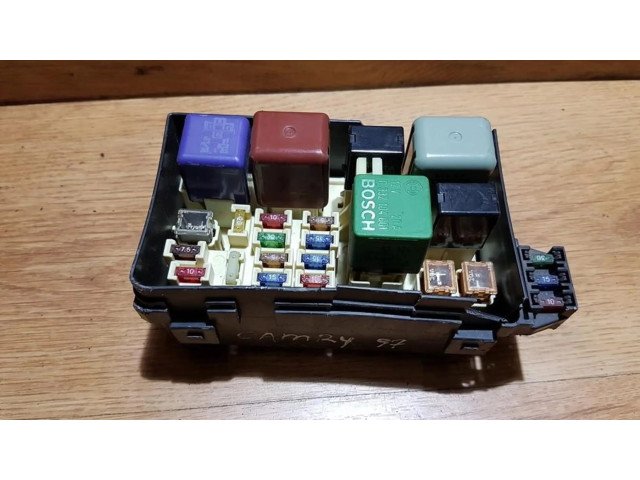 Pojistková skříňka Toyota Camry 1997