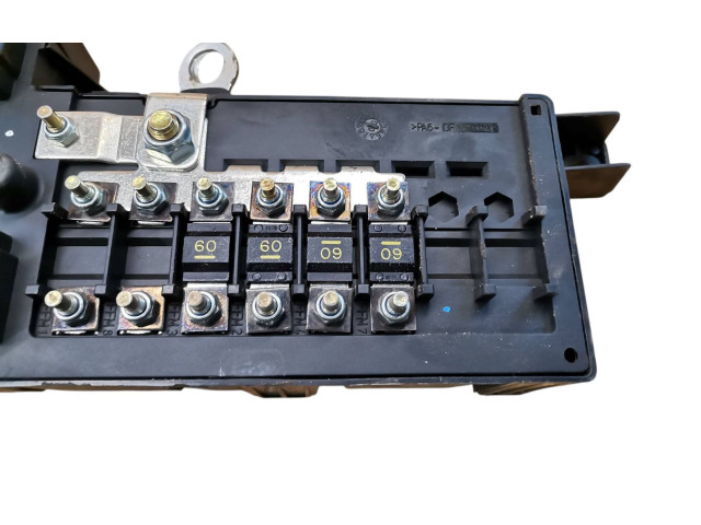 Блок предохранителей 9452993, 518322110 Volvo S60