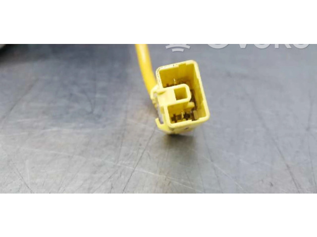 Подушка безопасности двери LC6257K70G Mazda MPV II LW