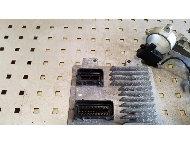 Комплект блоков управления 12647212, E8312647212 Opel Astra J