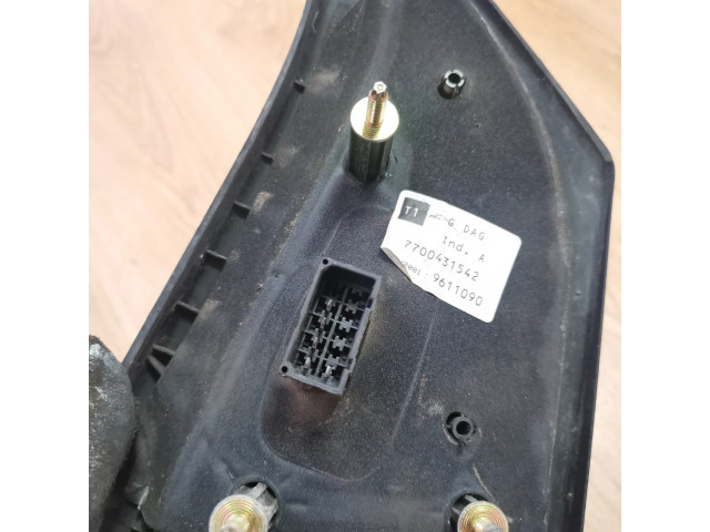 Зеркало электрическое левое Renault Scenic I 1996-2003 года