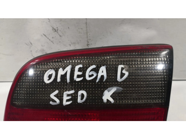 Задний фонарь правый сзади 45300    Opel Omega B1   1994-1999 года