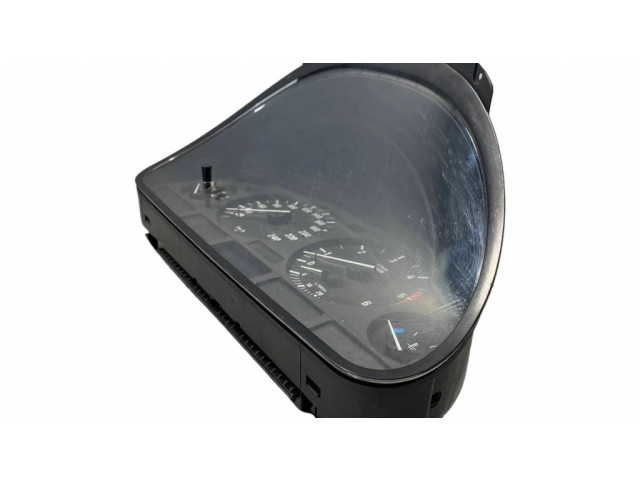 Přístrojová deska BMW 5 E39 2001 6907018, 1100087351