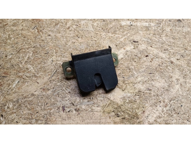 Замок задней крышки