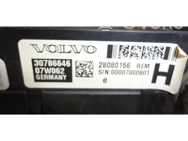 Блок предохранителей  28080156, 30786646   Volvo XC90    