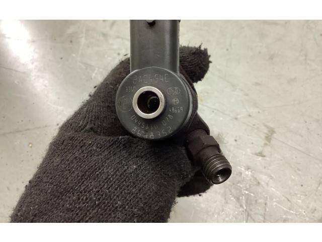 Форсунка 8658352 Volvo S60