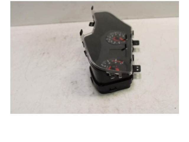 Панель приборов 061218 Mahindra KUV100