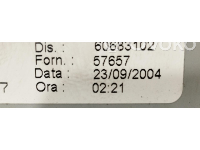 Блок предохранителей 60683102, 60683102 Alfa Romeo 166