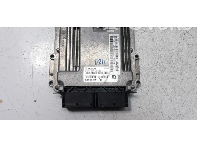 Блок управления двигателя P68328041AA   Jeep Compass