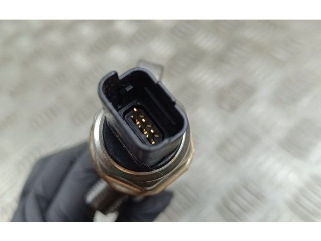 Топливная рампа A6720700095   SsangYong Rexton  