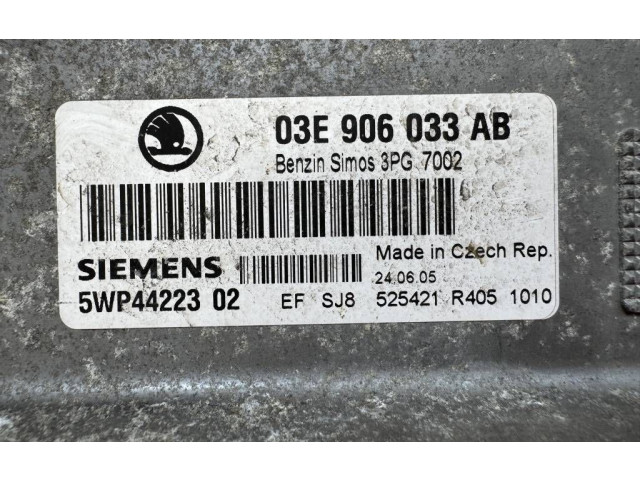 Блок управления двигателя 03E906033AB, 5WP4422302 Skoda Fabia Mk2 (5J)