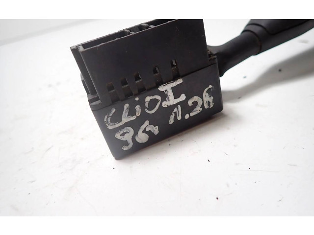 Ручка стеклоочистителей 7700803541 Renault Clio I