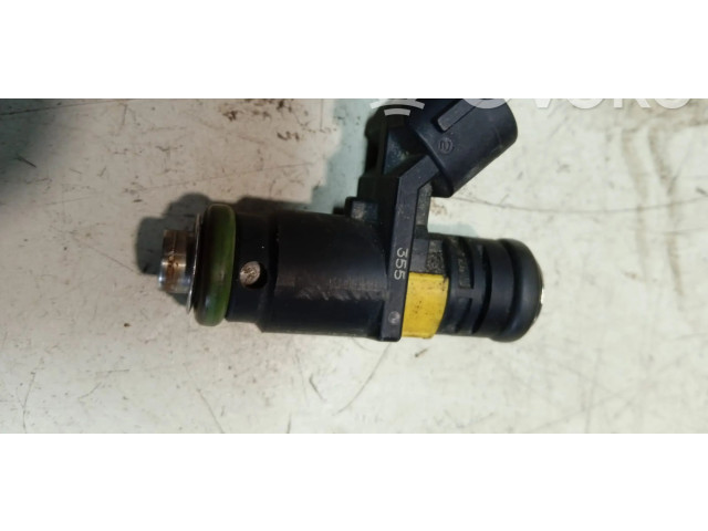 Форсунка 036906031AG Volkswagen Golf Plus