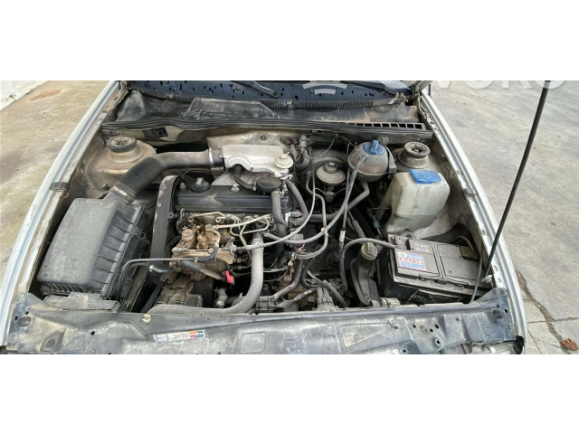 Блок управления двигателем Блок управления Seat Inca (6k)