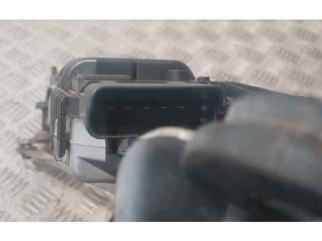 Моторчик дворников 8200619512, 3397020879 Dacia Duster