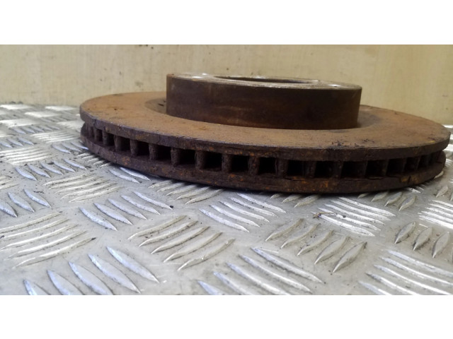 Передний тормозной диск Mitsubishi Pajero 3.2