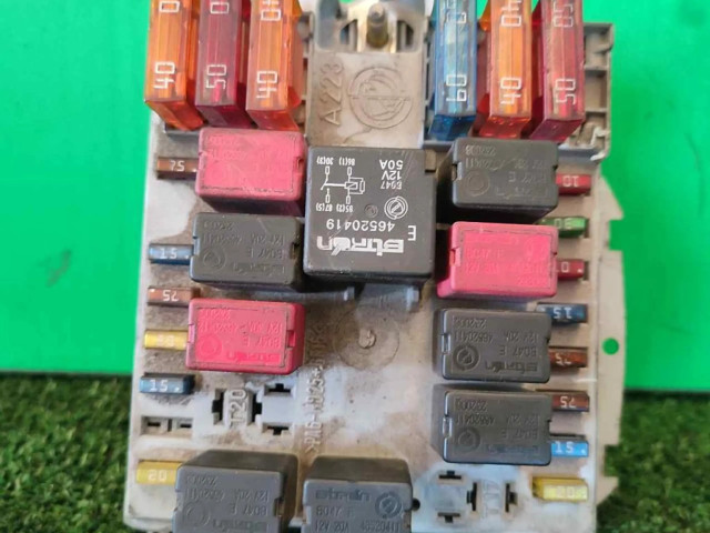 Блок предохранителей 46558760 Alfa Romeo 166