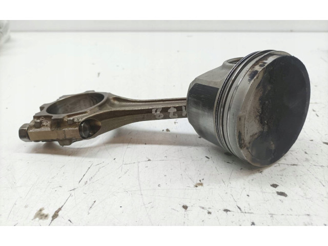  Поршень с шатуном  20V  Audi A3 S3 8L  