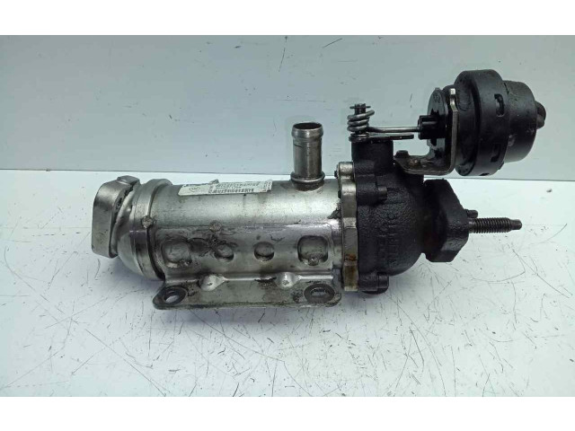 Интеркулер  8200611709, VALEO   Renault Trafic II (X83) 