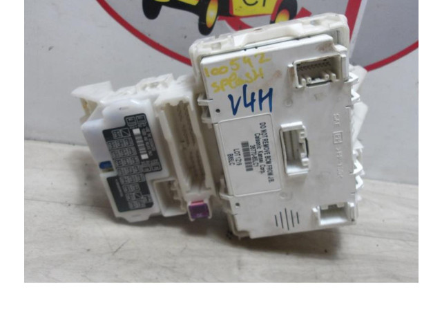 Блок предохранителей     Suzuki Splash    