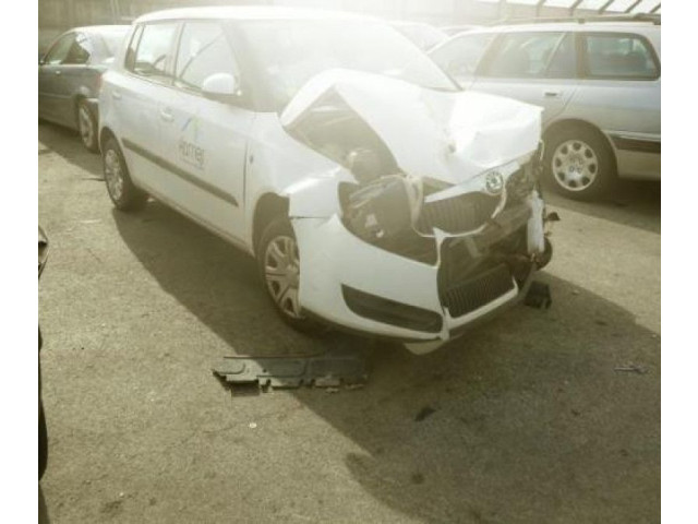 Зеркало электрическое Skoda Fabia Mk2 (5J) 2007 - 2014 года