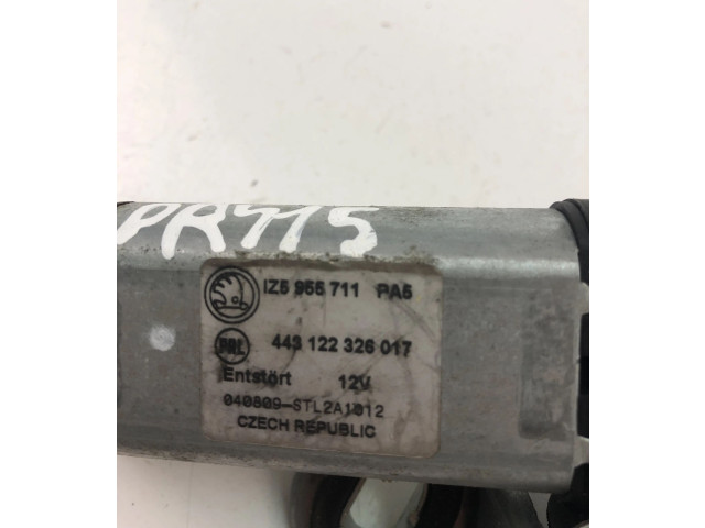 Моторчик дворников IZ5955711 Skoda Octavia Mk2 (1Z)