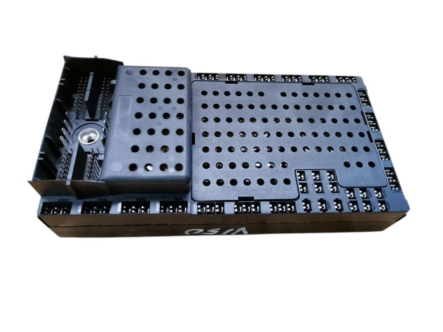 Блок предохранителей 08696098, 08696040 Volvo XC90