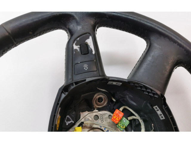 Volant Audi Q7 4L 2007 4F0124  