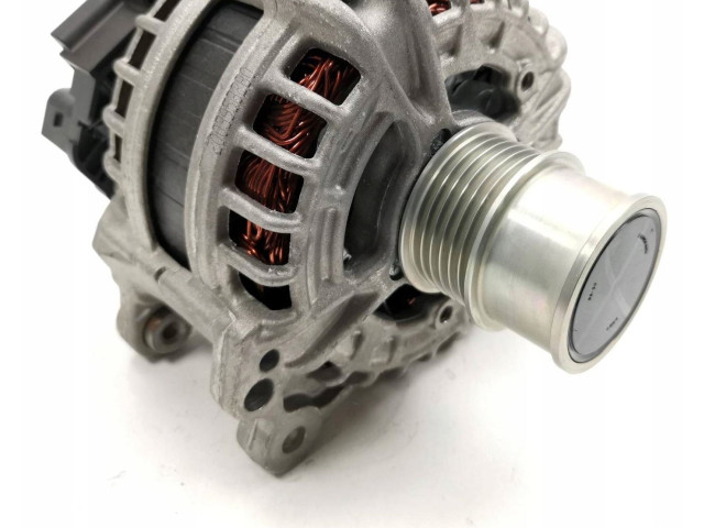 Генератор 05E903026R Volkswagen Golf VIII