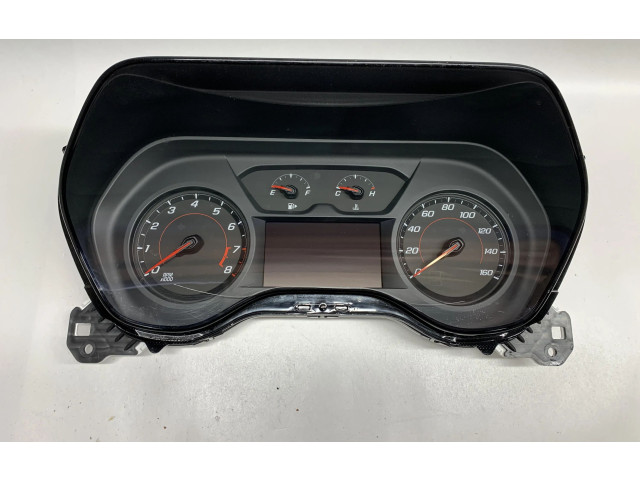 Панель приборов 84225308   Chevrolet Camaro       