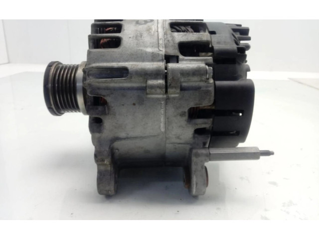 Генератор 04L903021A Volkswagen Caddy