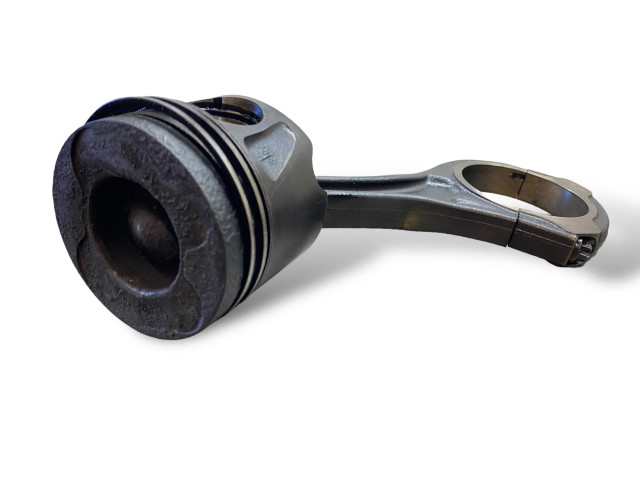 Píst M642, OM642 Mercedes-Benz S W221 pro naftový motor 3.0 OM 642.930 CDi