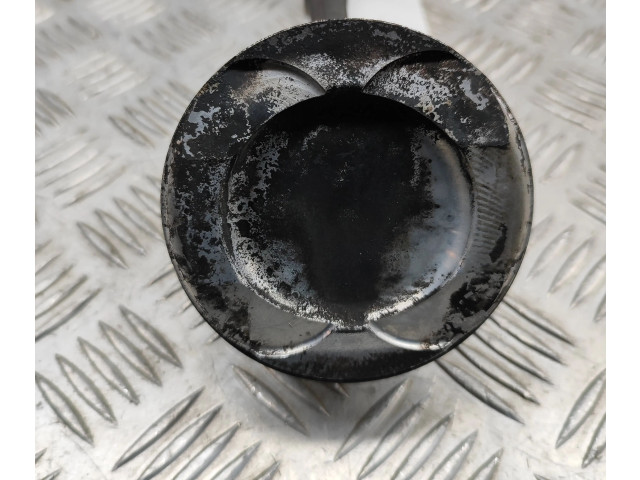 Píst AFR25232   Mercedes-Benz GLE (W166 - C292)  pro benzínový motor 3.0 M 276.821 