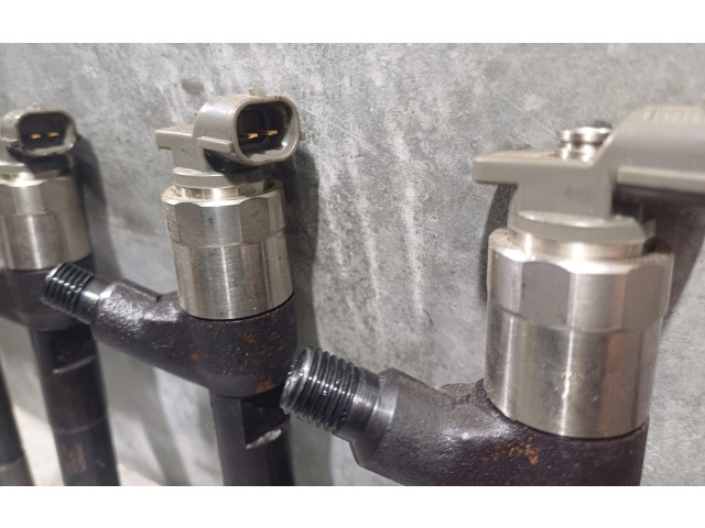 Vstřikovač 55578075 Opel Astra J