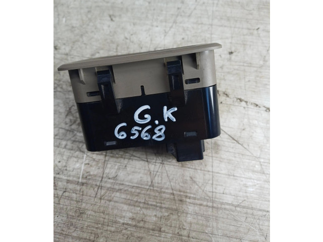 Блок управления 39979219, 02W35T   Volvo XC90