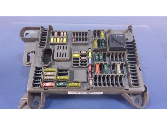 Pojistková skříňka 6931687 BMW X5 E70 2007