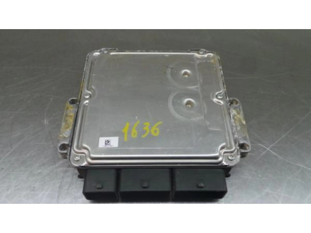 Блок управления двигателя 237102213R Dacia Dokker