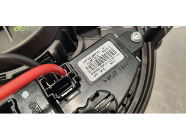 Вентилятор печки 5Q0907521C Audi Q2 -