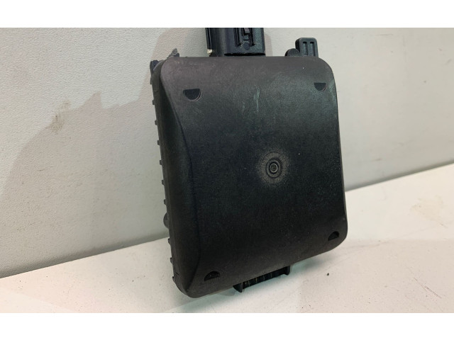 Датчик слепых зон 32286570   Volvo XC90