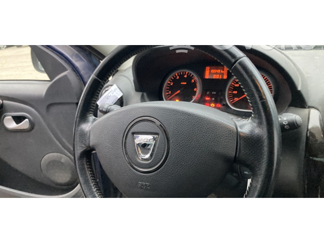 Руль Dacia Duster  2010 - 2017 года 484305163R      