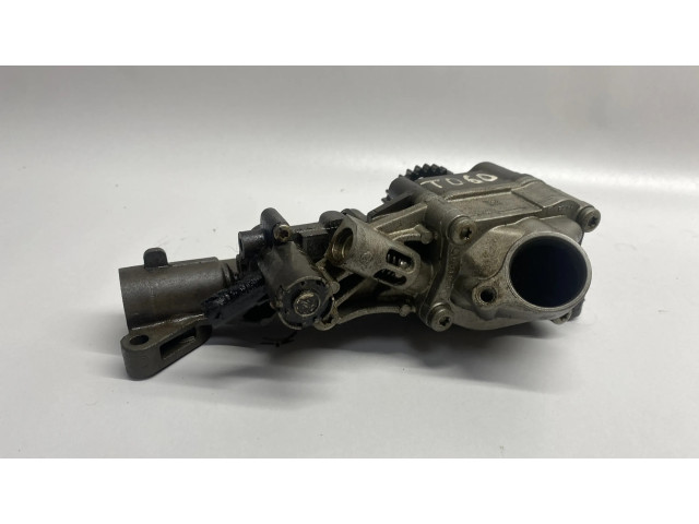 Масляный насос  M 133.980 A1331800201, R2701810501  Mercedes-Benz GLA W156 2.0