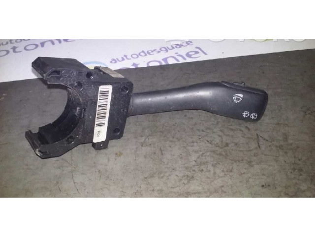 Ручка стеклоочистителей 4B0953503F Audi A3 S3 8L