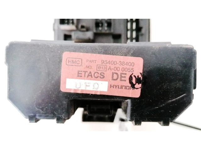 Блок предохранителей  9540038400   Hyundai Sonata    