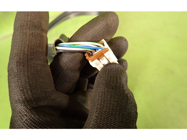 Zpětné zrcátko Mitsubishi Pajero 2003