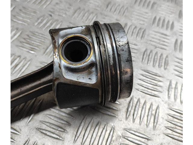 Поршень CBAB 03L107065G, 038105401J Volkswagen PASSAT B6